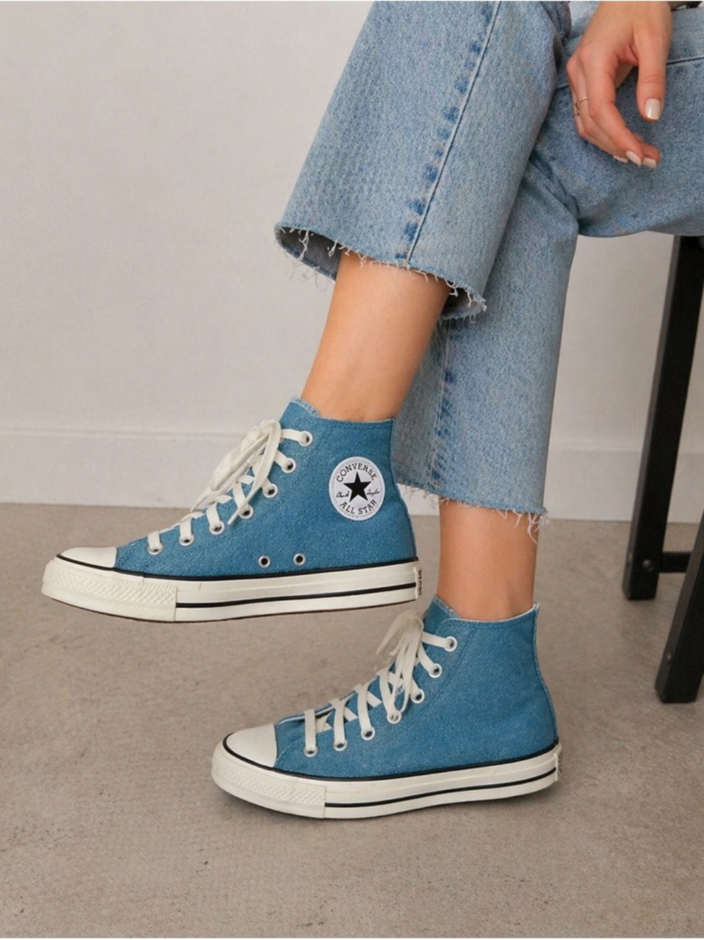 Converse Chuck Taylor High Top Blue Canvas Sneakers Unisex 8 EU 41.5
